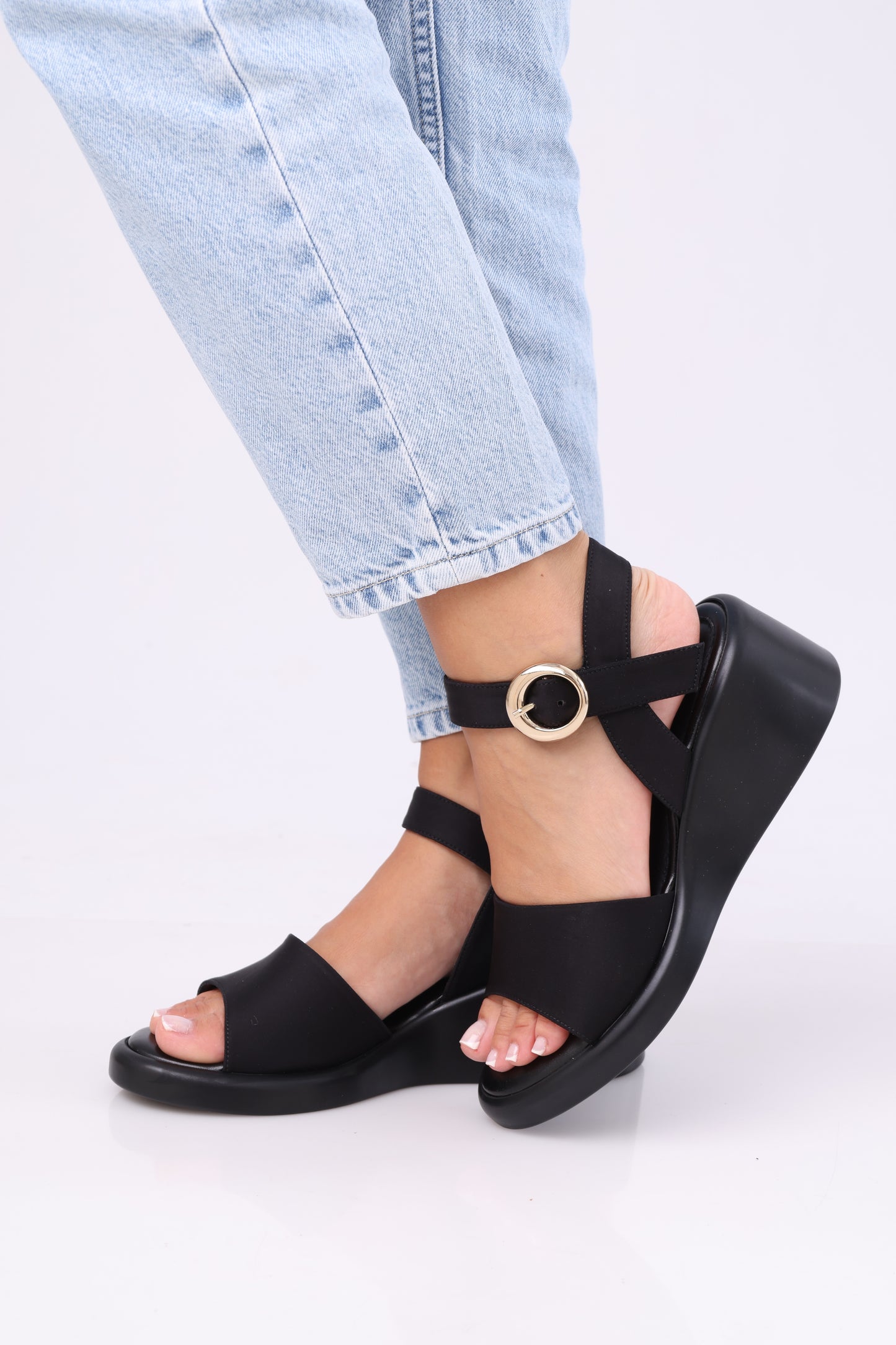Ivory Sandals - 108