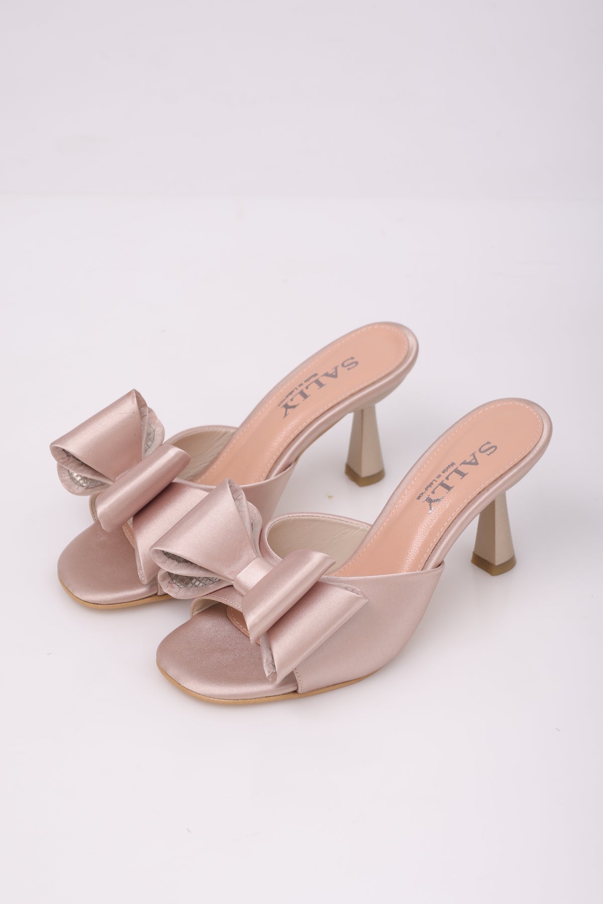 Bow Heels - 133
