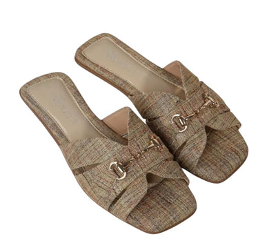 Strap Flats 607