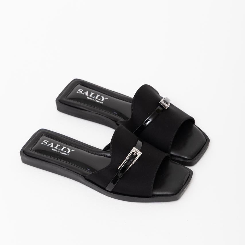 Buckle Flats 983