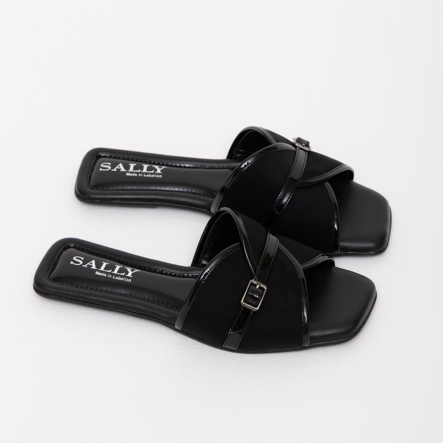 Flats 011 - Black