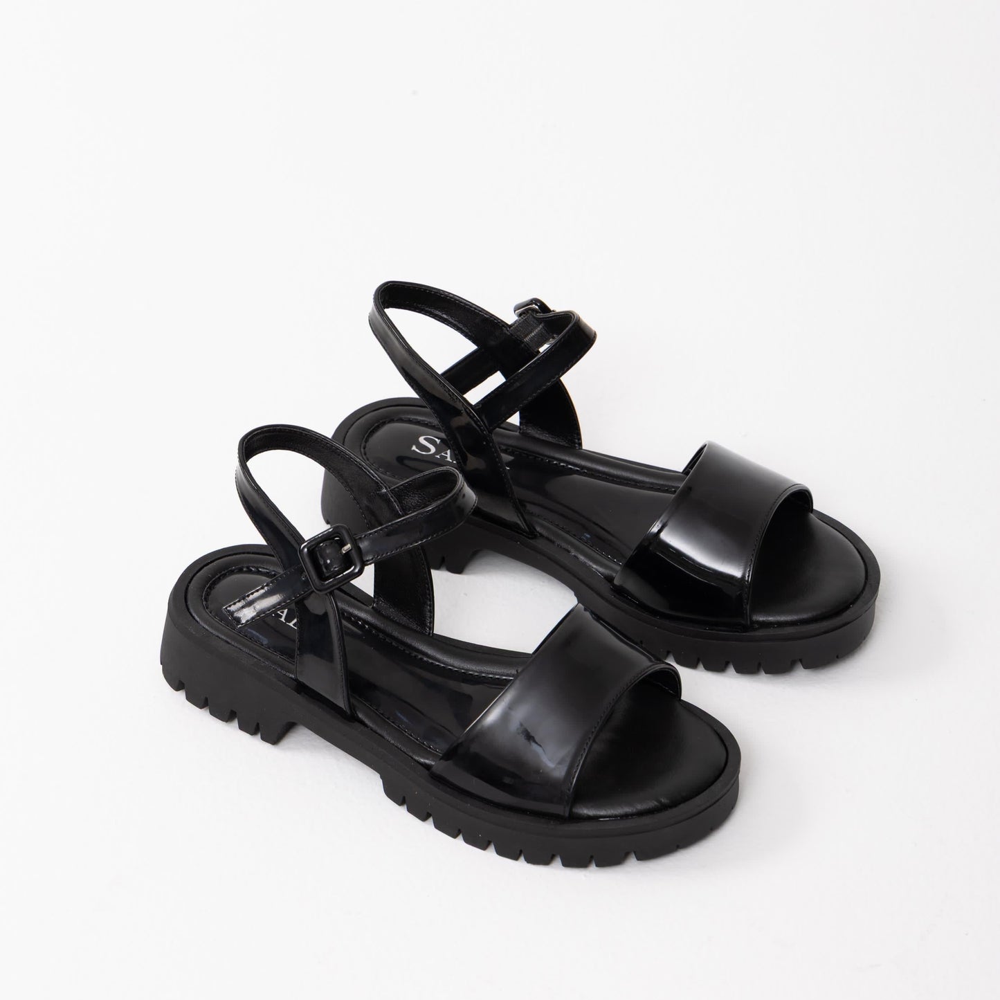 Sandals 528