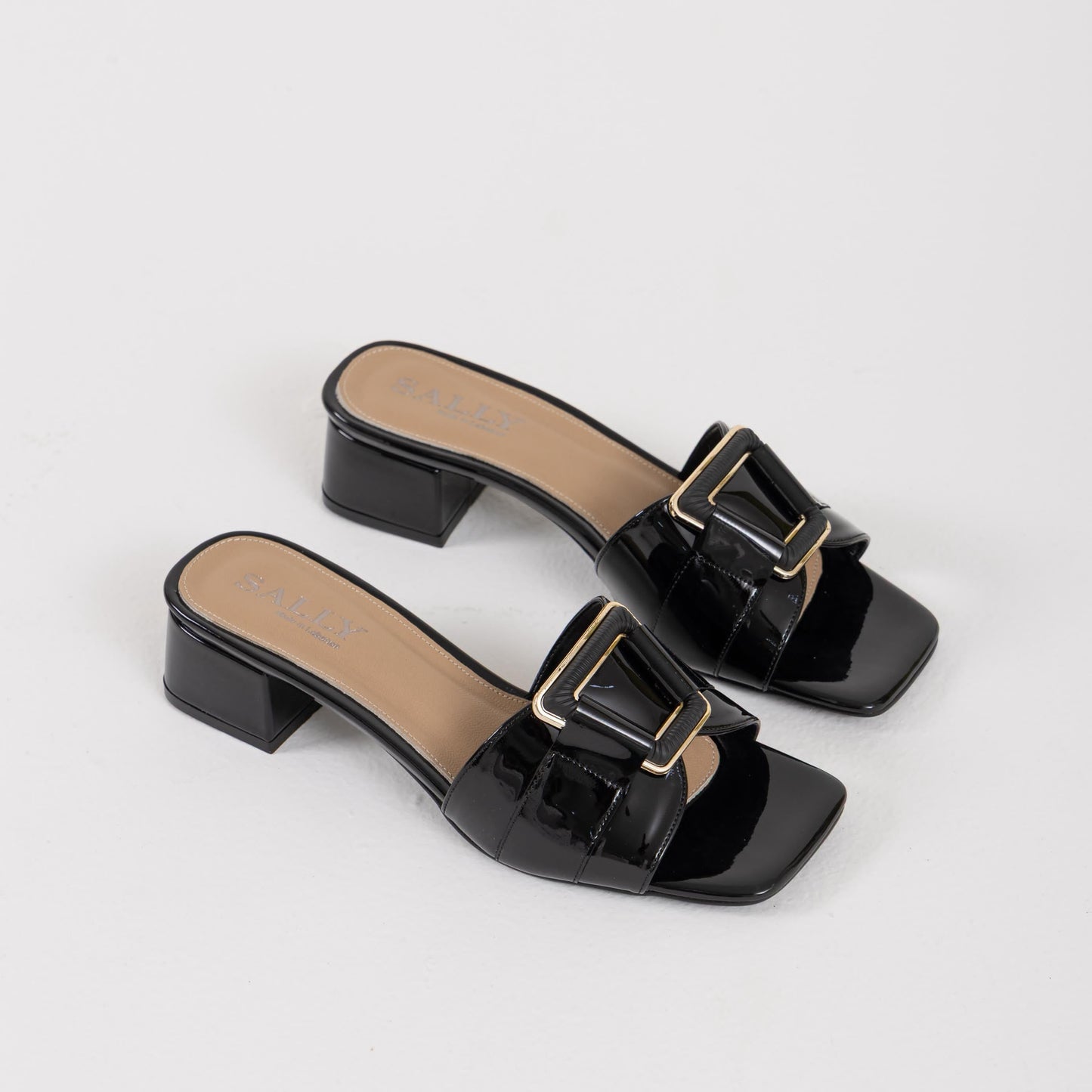 Sandals 952